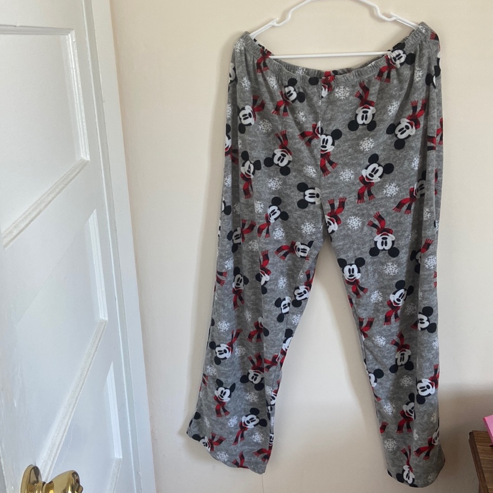 Disney pajama set. 1X